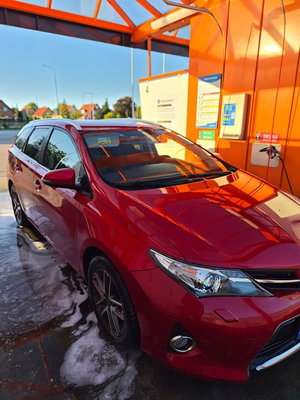 Toyota Auris 5 of 8