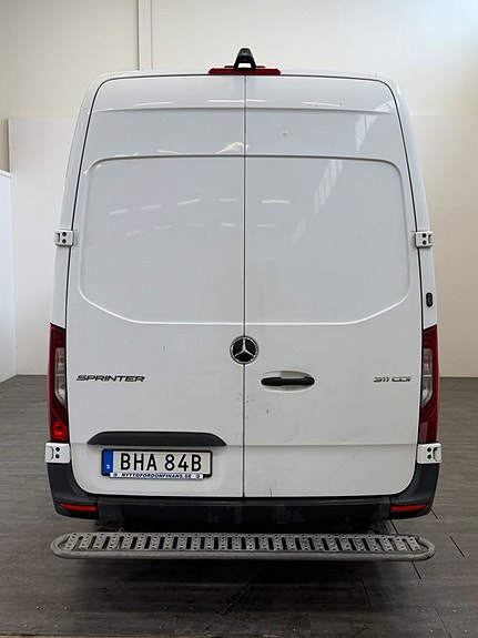 Mercedes-Benz Sprinter 311 5 of 13