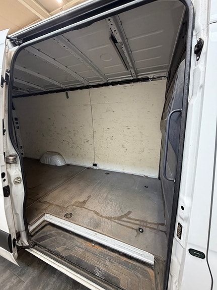 Mercedes-Benz Sprinter 311 8 of 13