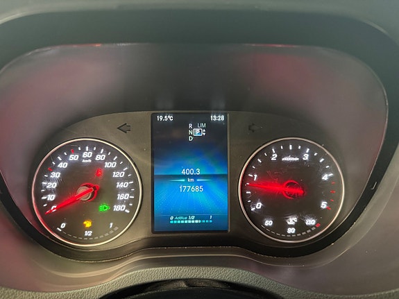 Mercedes-Benz Sprinter 311 9 of 13