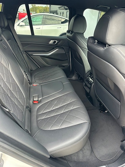 BMW X5 11 of 11