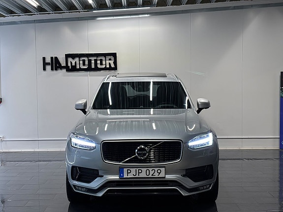 Volvo XC90 4 of 30