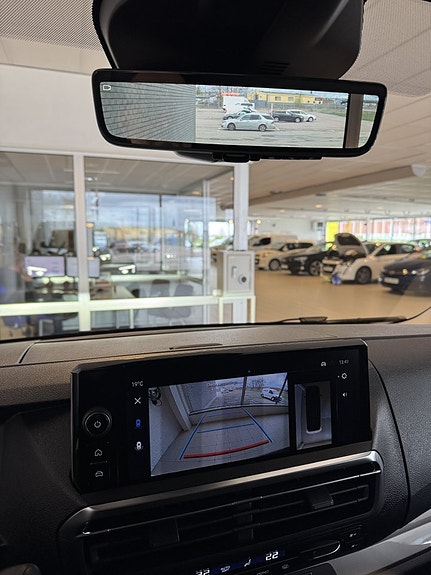 Opel Vivaro 10 of 10