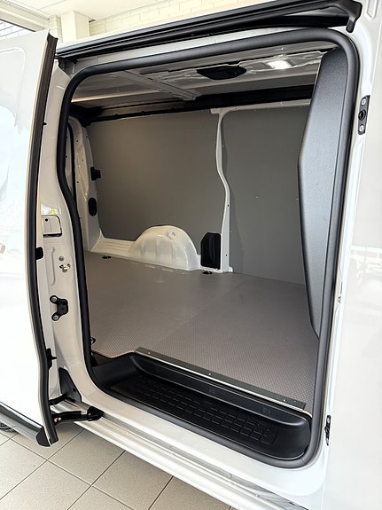 Opel Vivaro 7 of 10