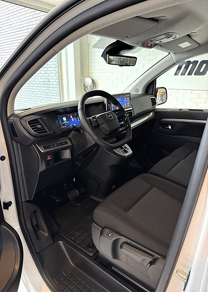 Opel Vivaro 8 of 10
