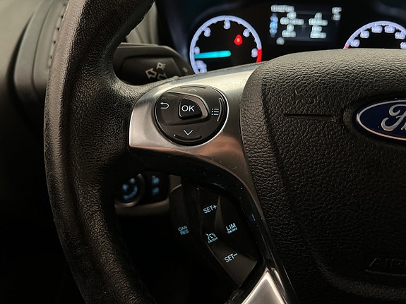 Ford Transit Connect 17 of 30