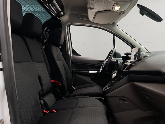 Ford Transit Connect 25 of 30