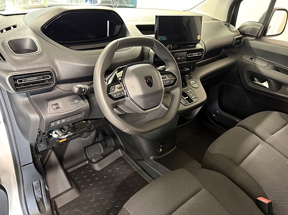 Peugeot Partner 8 of 14