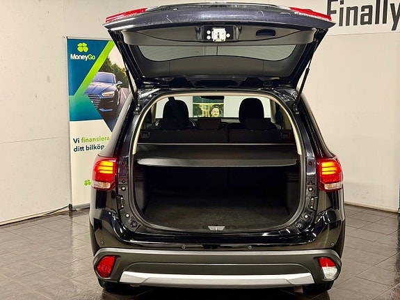 Mitsubishi Outlander 12 of 15