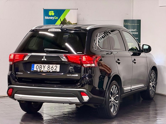 Mitsubishi Outlander 4 of 15