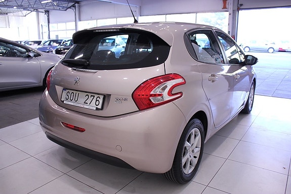 Peugeot 208 9 of 30