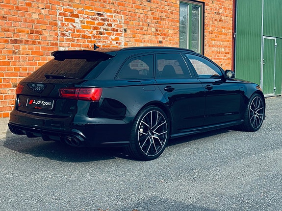 Audi RS6 3 of 22