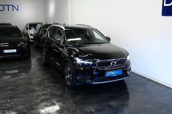 Volvo XC40 5 of 25