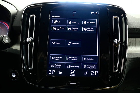 Volvo XC40 16 of 25