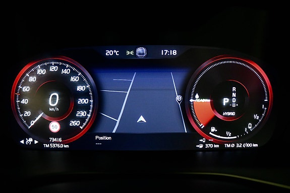 Volvo XC40 12 of 25