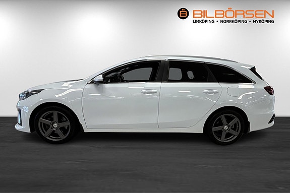 Kia Ceed 4 of 14
