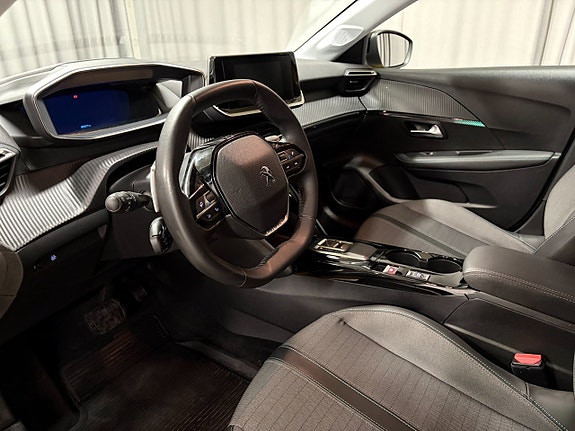 Peugeot 208 6 of 12