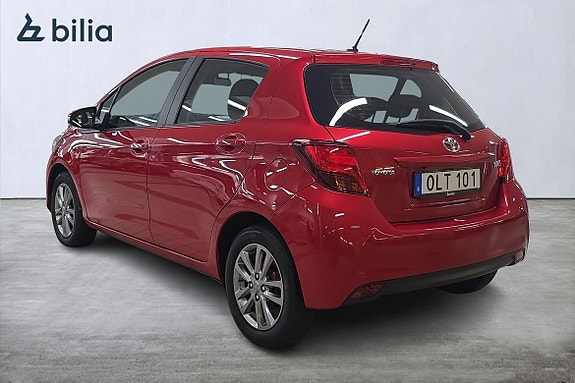 Toyota Yaris 2 of 21