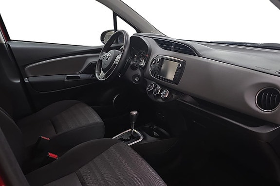 Toyota Yaris 7 of 21