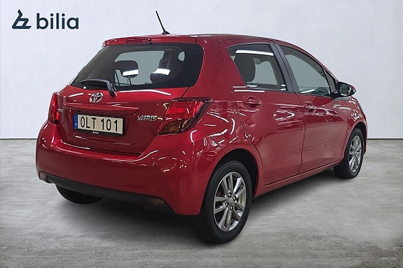 Toyota Yaris 19 of 21
