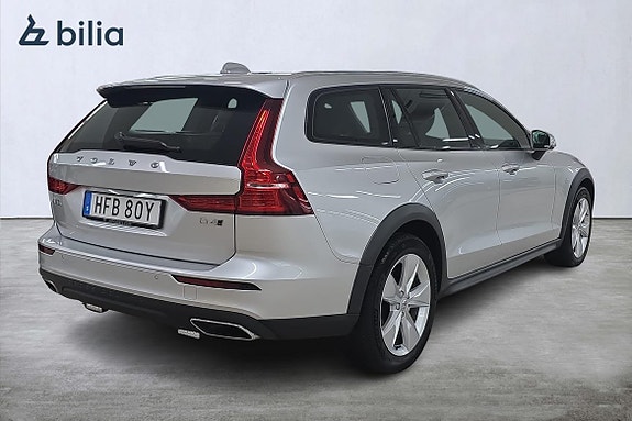 Volvo V60 Cross Country 19 of 22