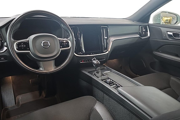 Volvo V60 Cross Country 10 of 22