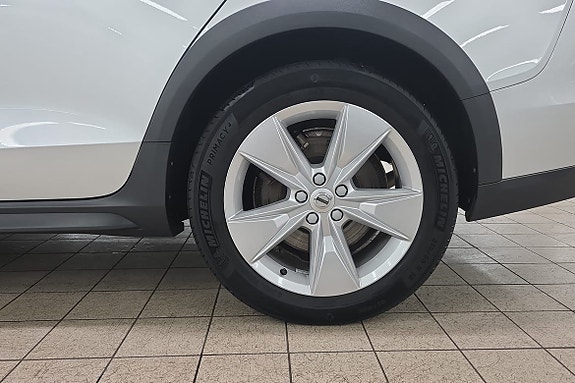 Volvo V60 Cross Country 17 of 22