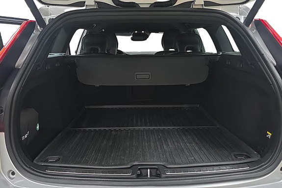 Volvo V60 Cross Country 12 of 22