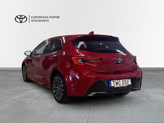 Toyota Corolla 2 of 15