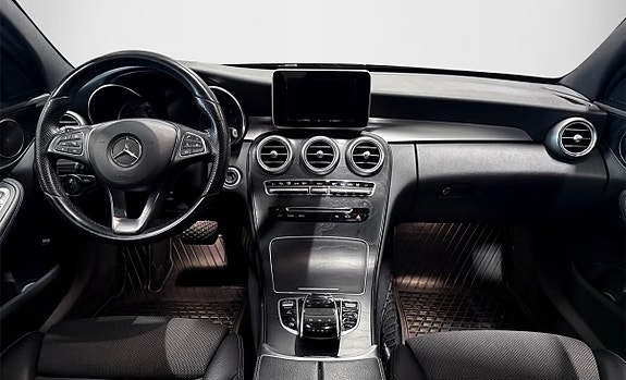 Mercedes-Benz C200 5 of 17