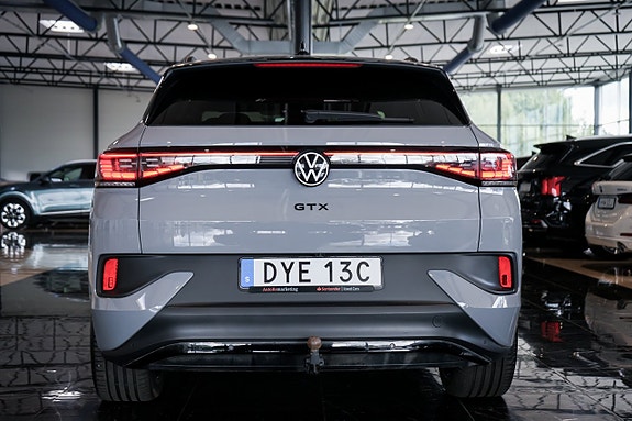 Volkswagen ID.4 GTX 7 of 28