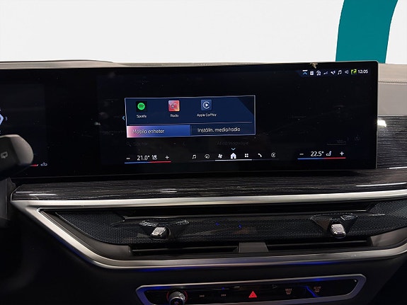 BMW X7 15 of 25