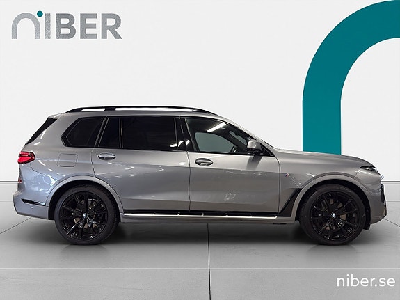 BMW X7 8 of 25