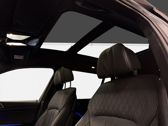 BMW X7 13 of 25