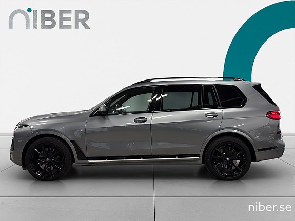 BMW X7 4 of 25