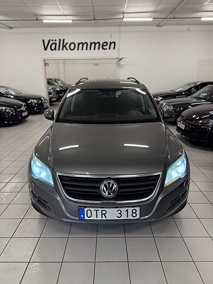Volkswagen Tiguan 6 of 16