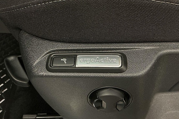 Volkswagen Tiguan Allspace 26 of 30