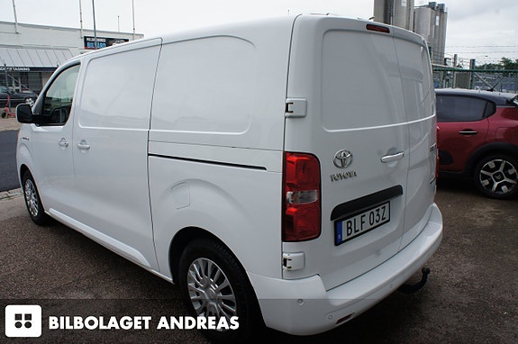 Toyota Proace 3 of 12