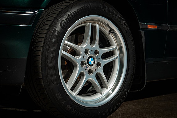 BMW 728i 26 of 28