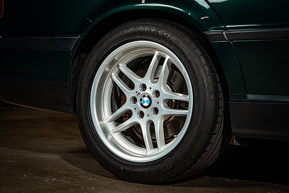 BMW 728i 27 of 28