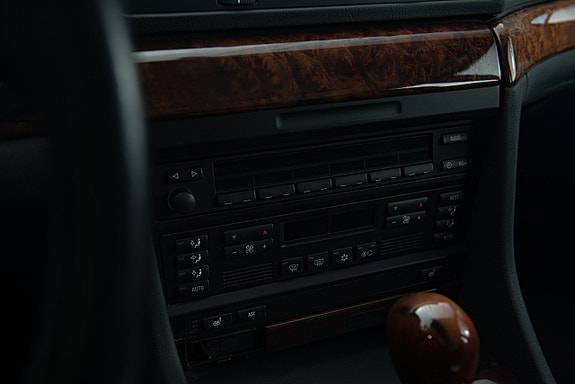 BMW 728i 21 of 28