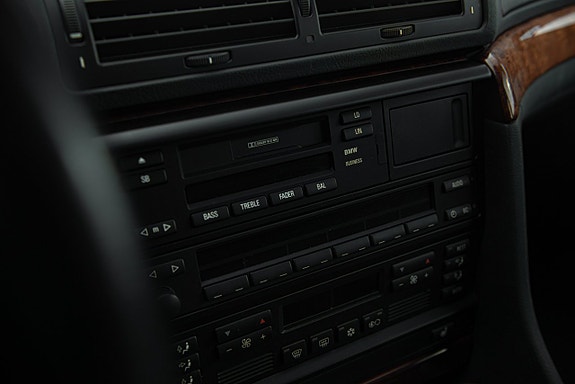 BMW 728i 22 of 28