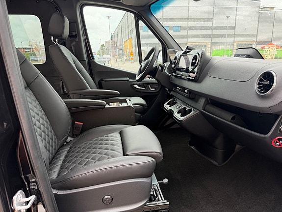 Mercedes-Benz Sprinter 319 20 of 30