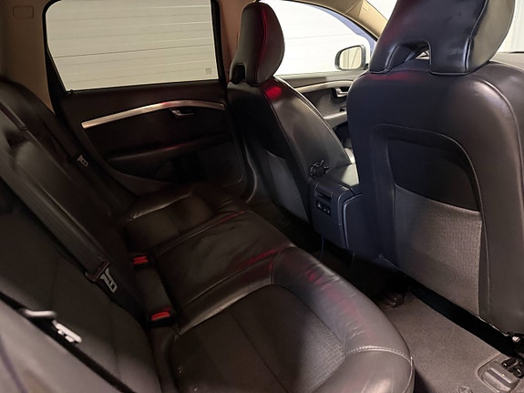 Volvo V70 11 of 20