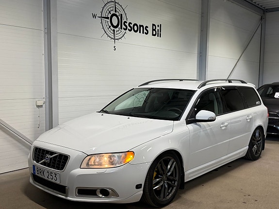 Volvo V70 2 of 20