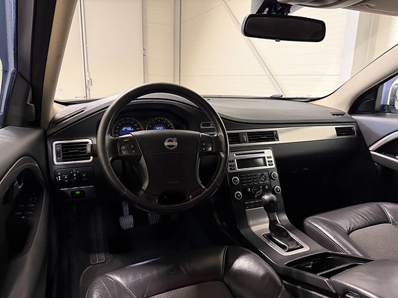 Volvo V70 14 of 20
