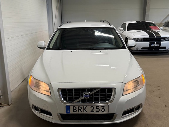 Volvo V70 9 of 20
