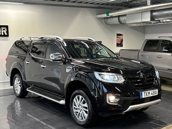 Renault Alaskan 4 of 29