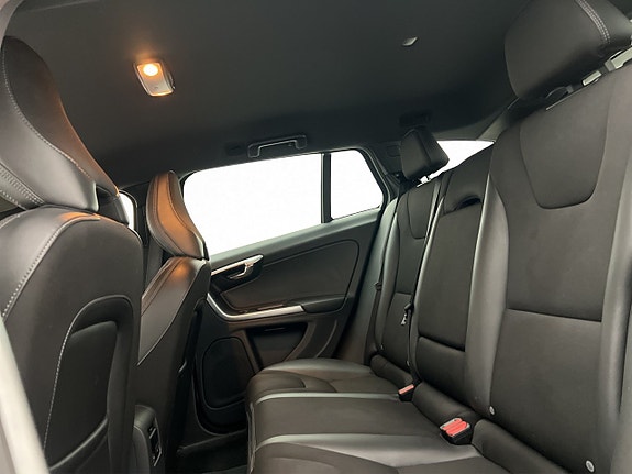 Volvo V60 19 of 27
