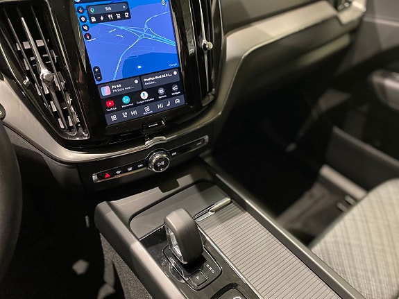 Volvo XC60 22 of 27